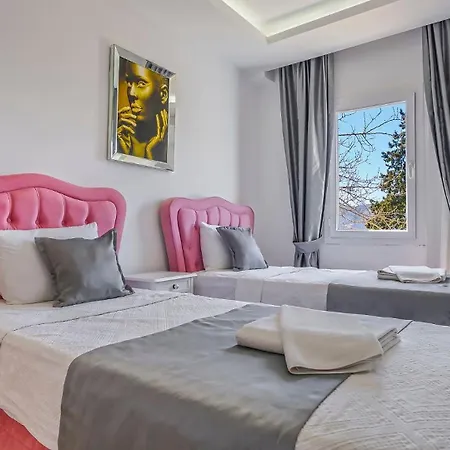 Yesilkoy 2 Bedroom With Pool Вилла *