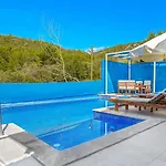빌라 Yesilkoy 2 Bedroom With Pool 칼칸
