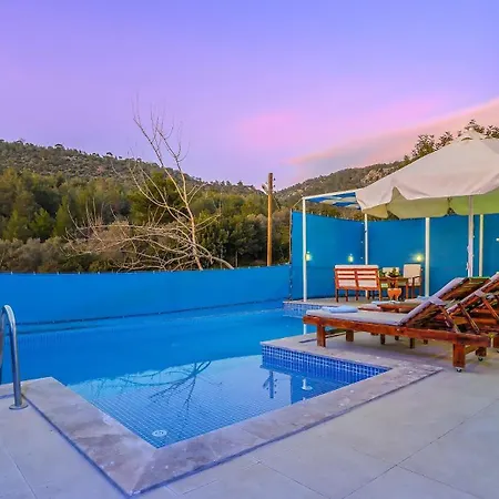 Yesilkoy 2 Bedroom With Pool Vilă Kalkan