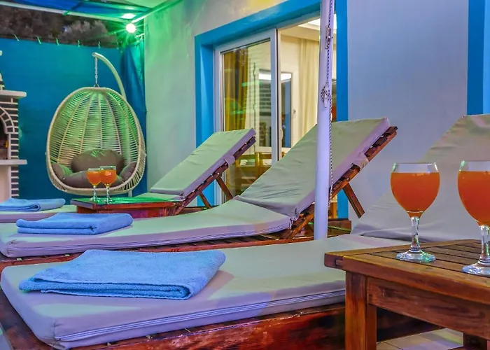 Yesilkoy 2 Bedroom With Pool *