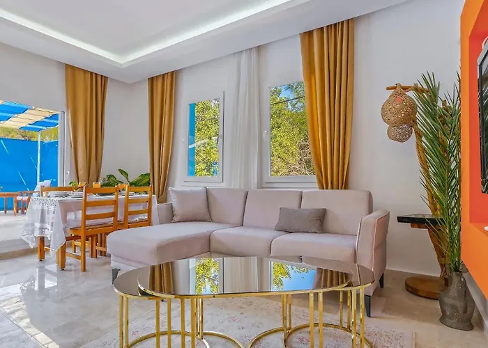 Yesilkoy 2 Bedroom With Pool Villa