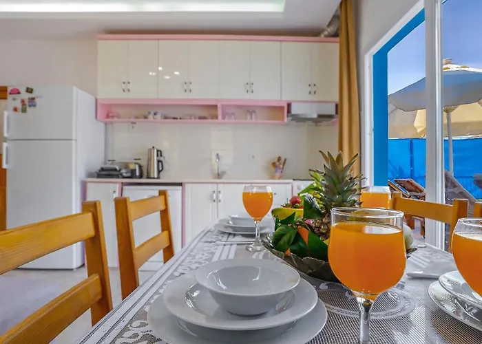 Yesilkoy 2 Bedroom With Pool Villa