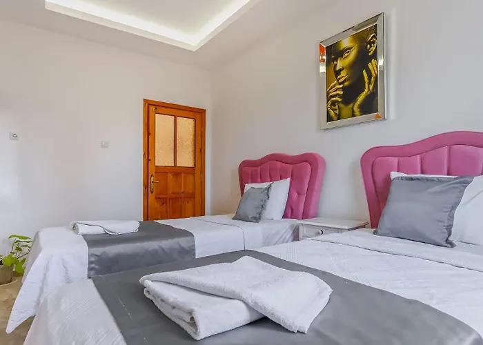 Villa Yesilkoy 2 Bedroom With Pool *